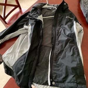 Columbia rain coat